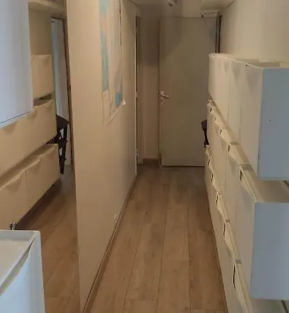 Entier A 15 Mn D'avignon, 10mn D'orange Deux Roquemaure (Gard)